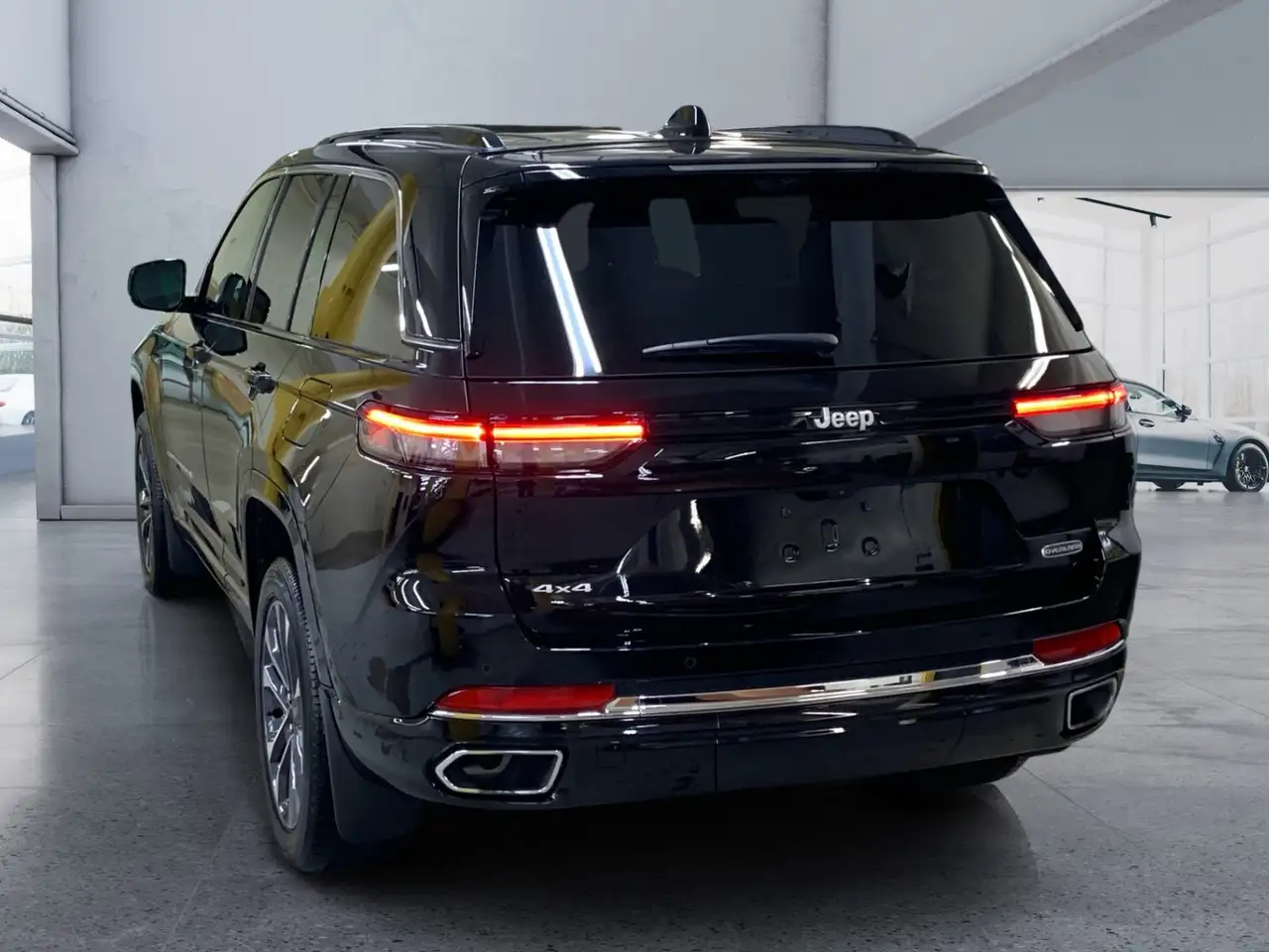 Jeep Grand Cherokee photo Jeep Grand Cherokee