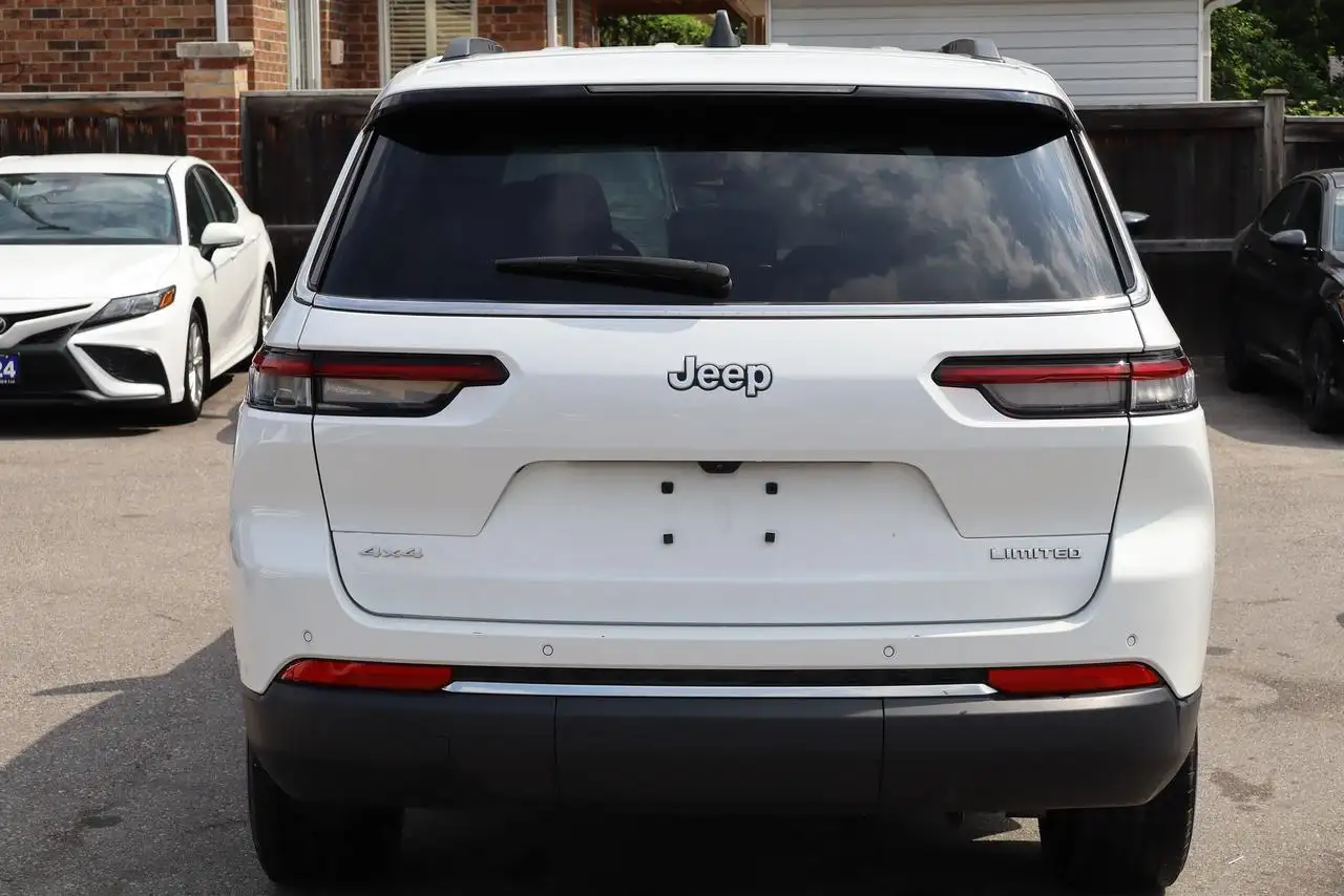 Jeep Grand Cherokee photo Jeep Grand Cherokee