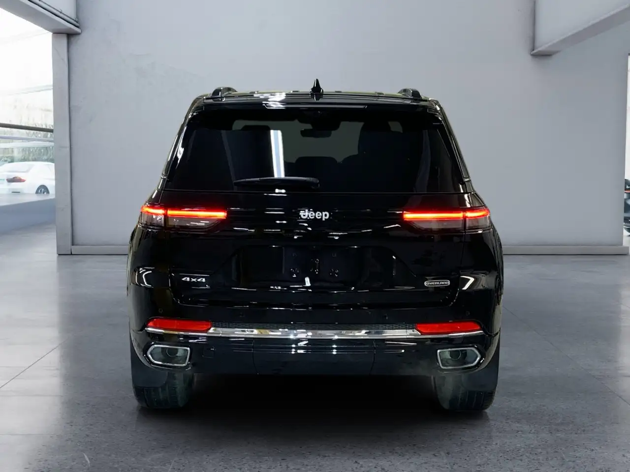 Jeep Grand Cherokee photo Jeep Grand Cherokee
