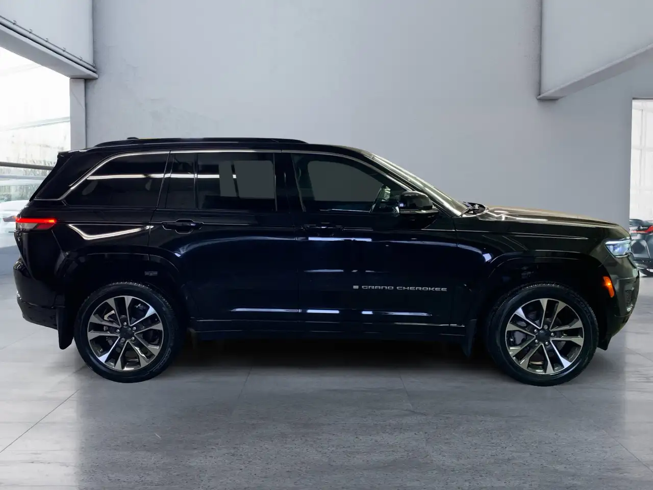 Jeep Grand Cherokee photo Jeep Grand Cherokee