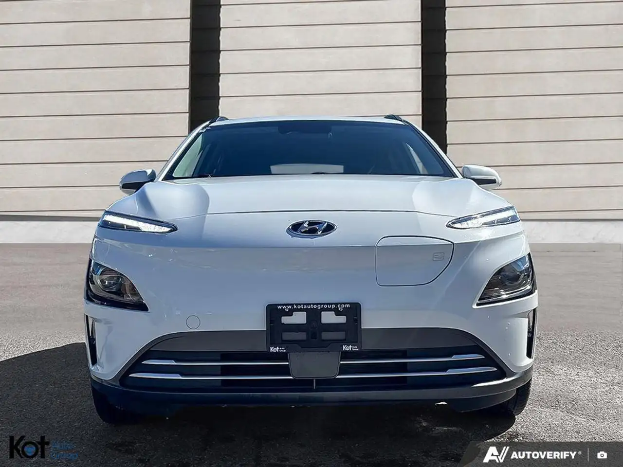 Hyundai KONA снимка Hyundai KONA