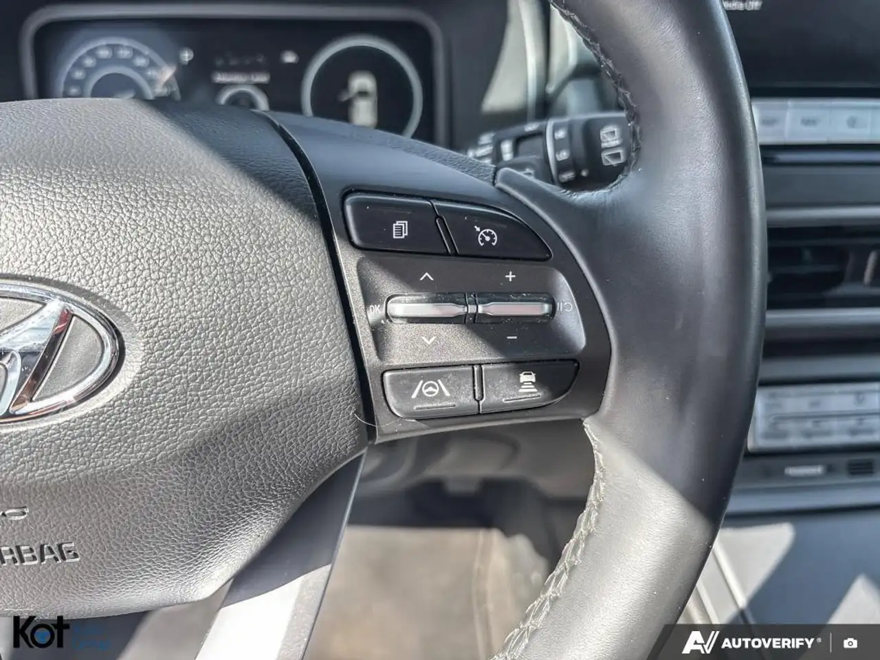 Hyundai KONA снимка Hyundai KONA