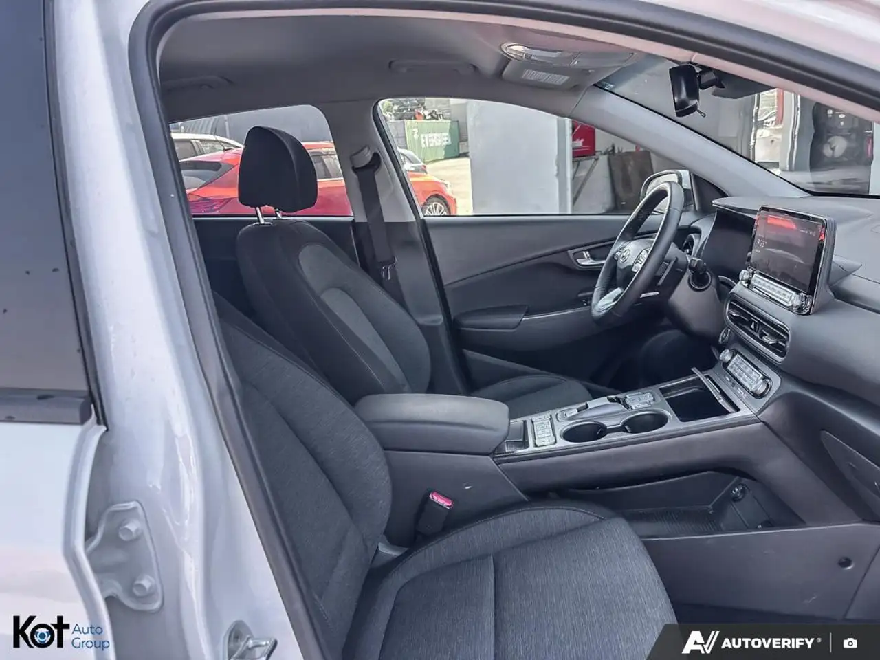 Hyundai KONA снимка Hyundai KONA