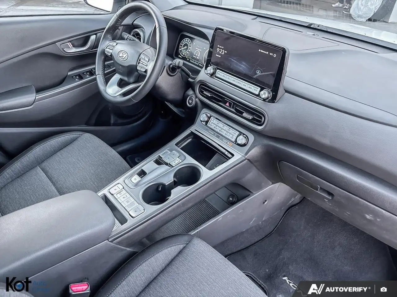 Hyundai KONA снимка Hyundai KONA