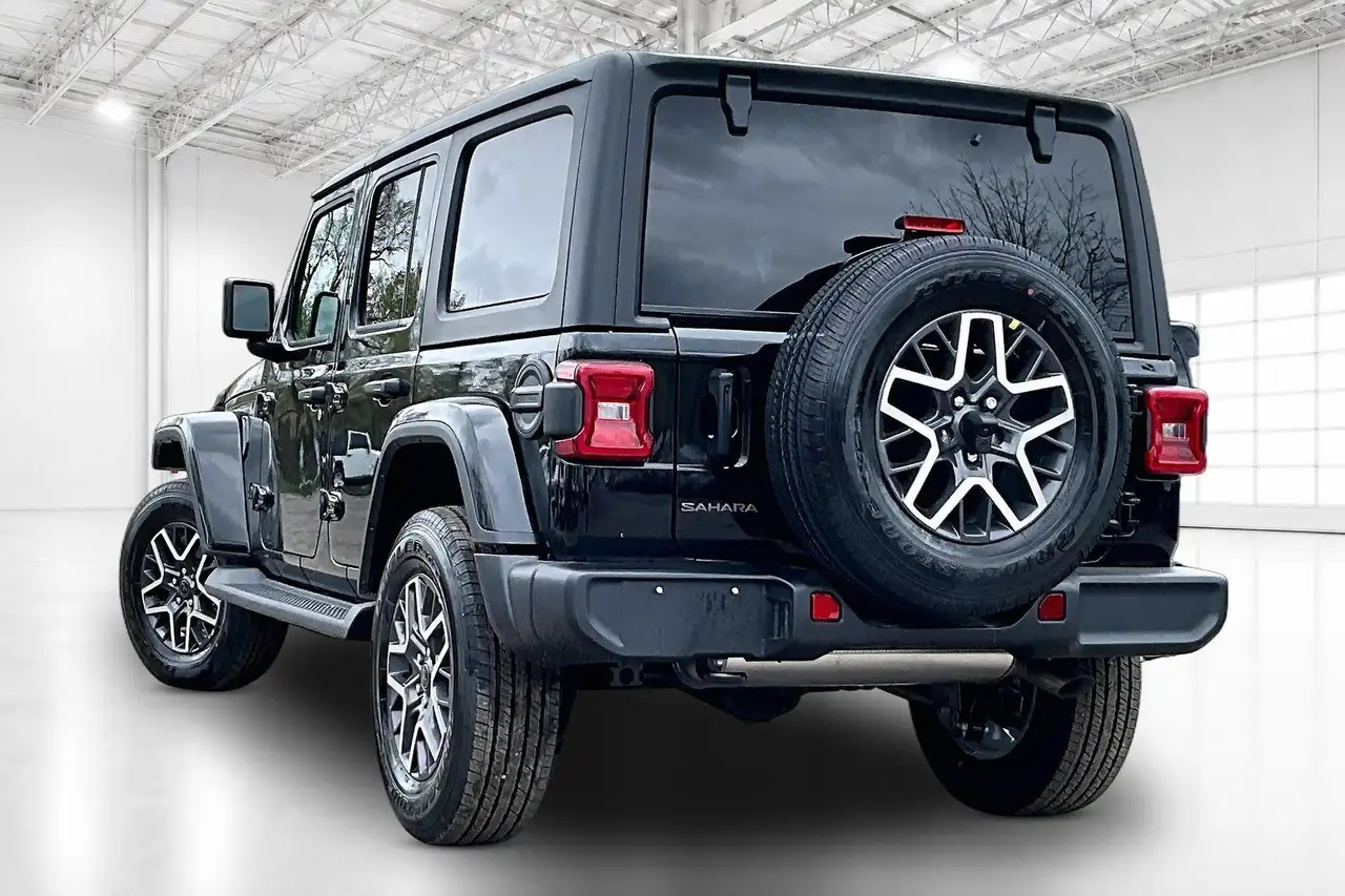 Jeep Wrangler снимка Jeep Wrangler