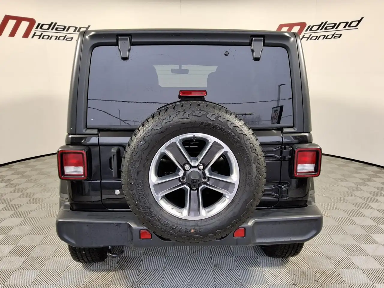 Jeep Wrangler photo Jeep Wrangler