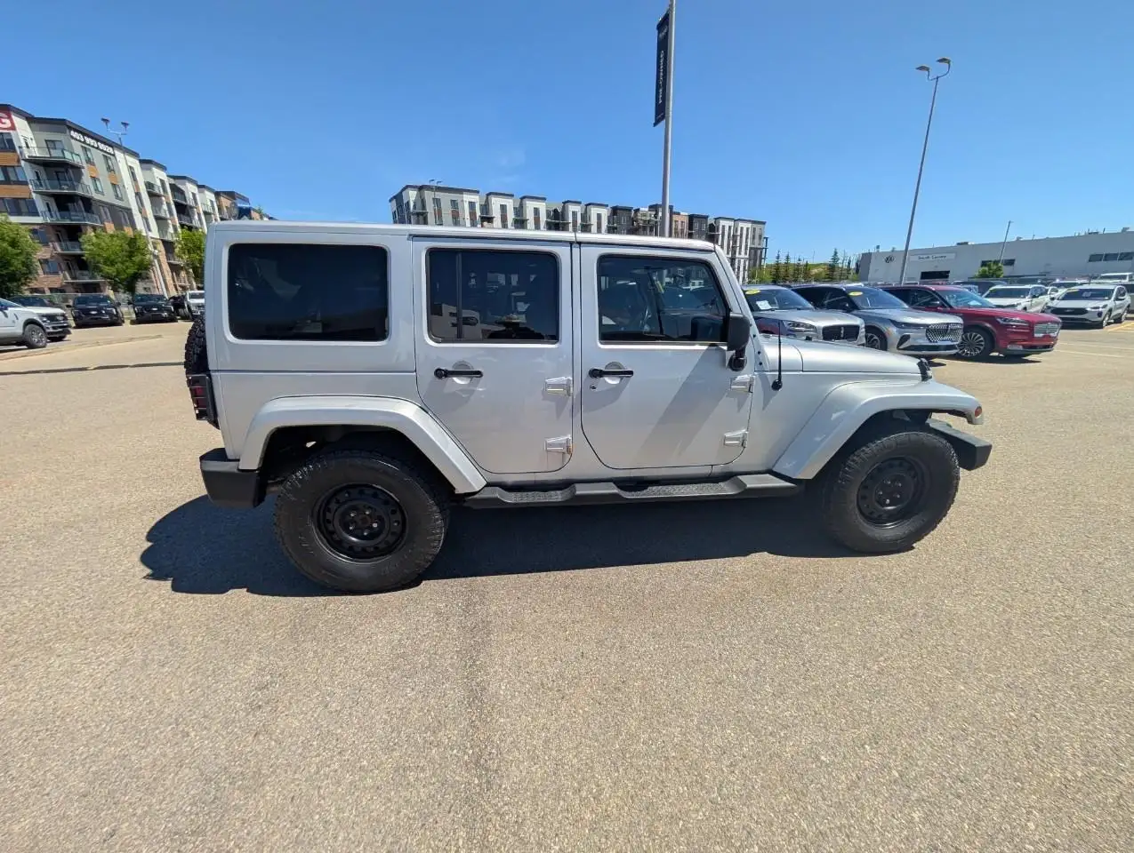 Jeep Wrangler снимка Jeep Wrangler