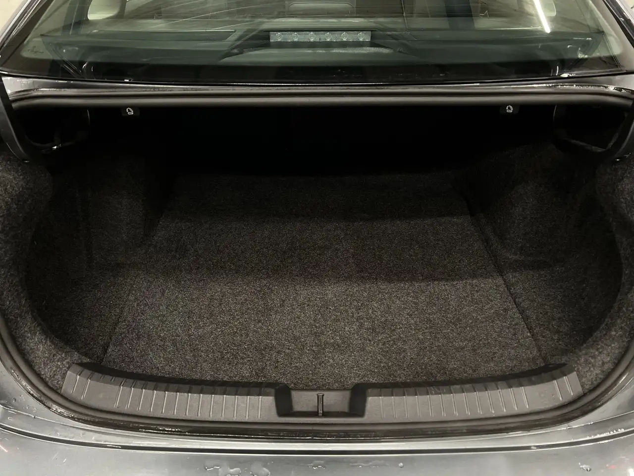 Volkswagen Jetta снимка Volkswagen Jetta