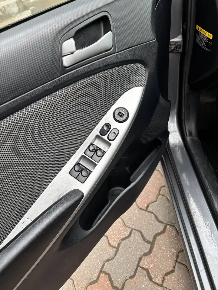 Hyundai ACCENT снимка Hyundai ACCENT