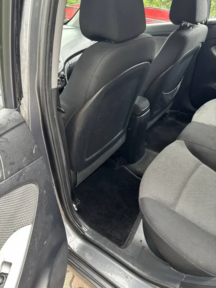 Hyundai ACCENT снимка Hyundai ACCENT