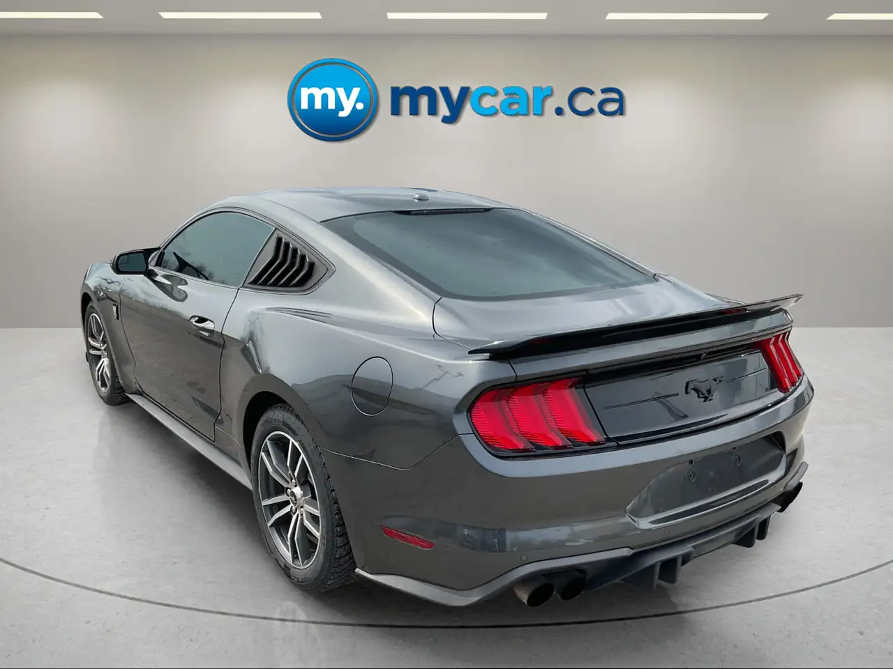 Ford Mustang снимка Ford Mustang
