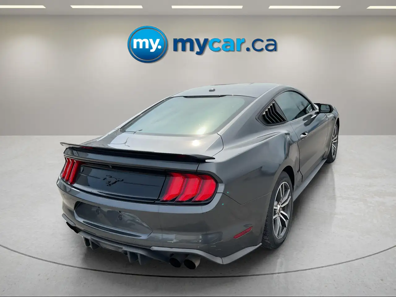 Ford Mustang снимка Ford Mustang