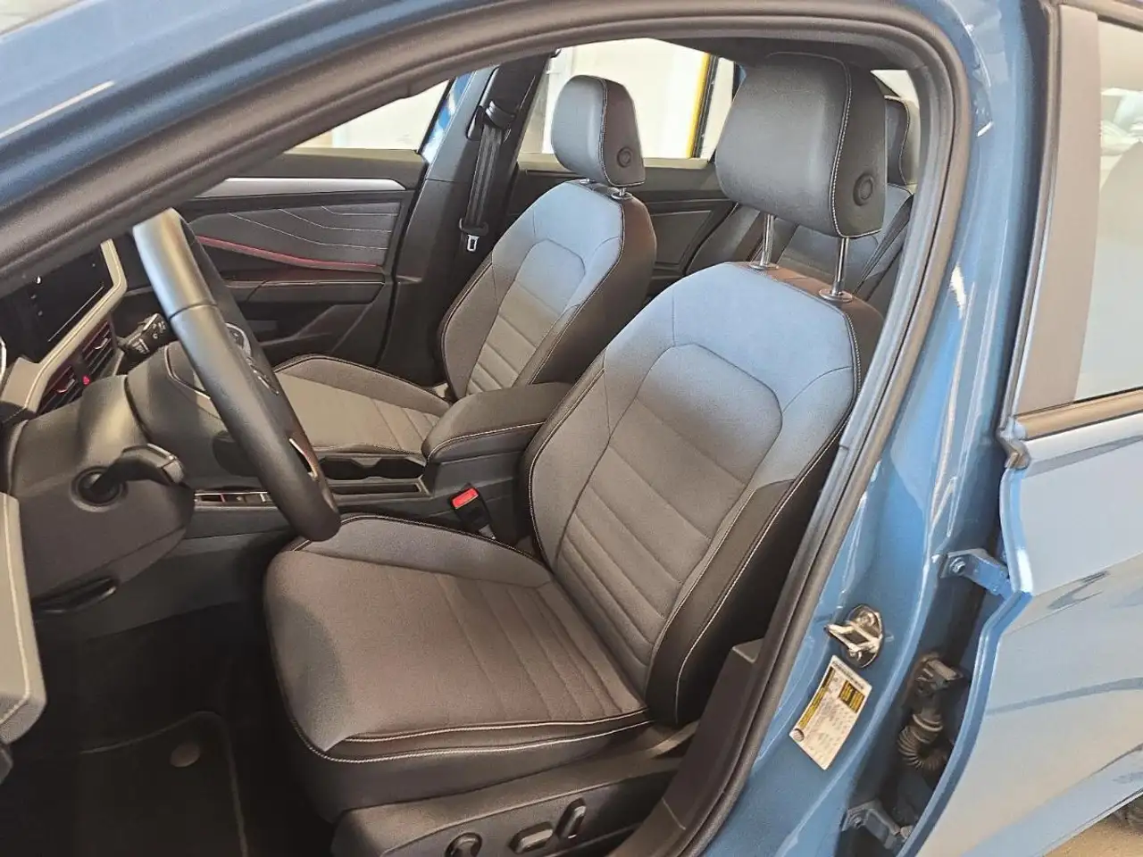 Volkswagen Jetta снимка Volkswagen Jetta