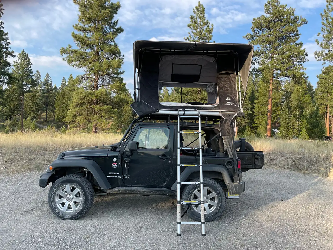 Jeep Wrangler photo Jeep Wrangler