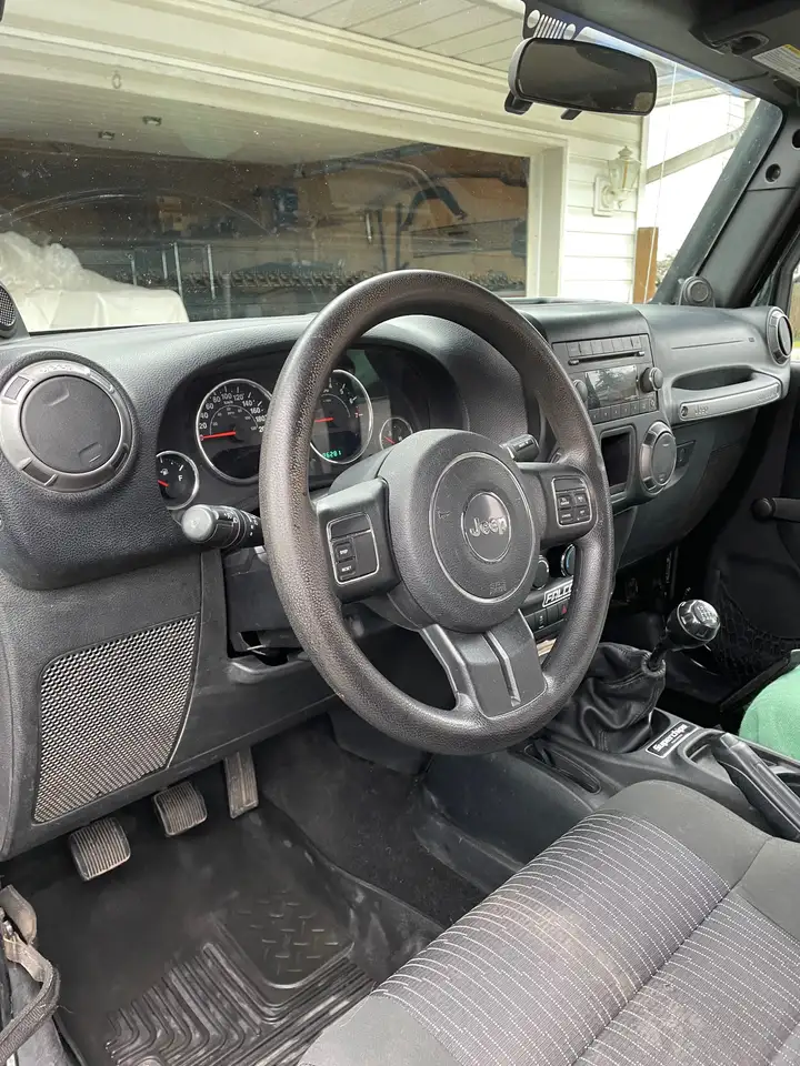 Jeep Wrangler photo Jeep Wrangler