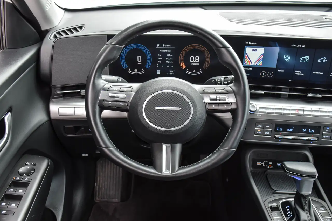 Hyundai KONA photo Hyundai KONA