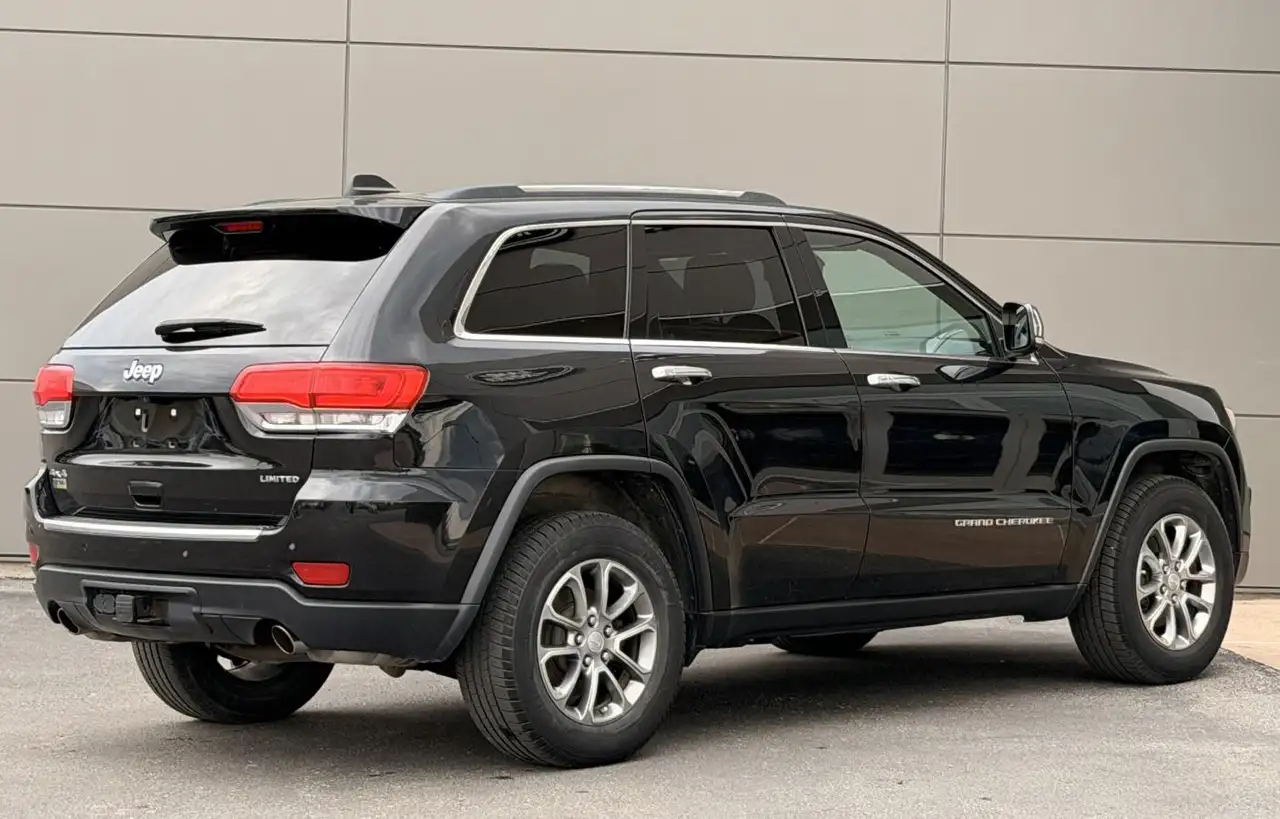 Jeep Grand Cherokee photo Jeep Grand Cherokee