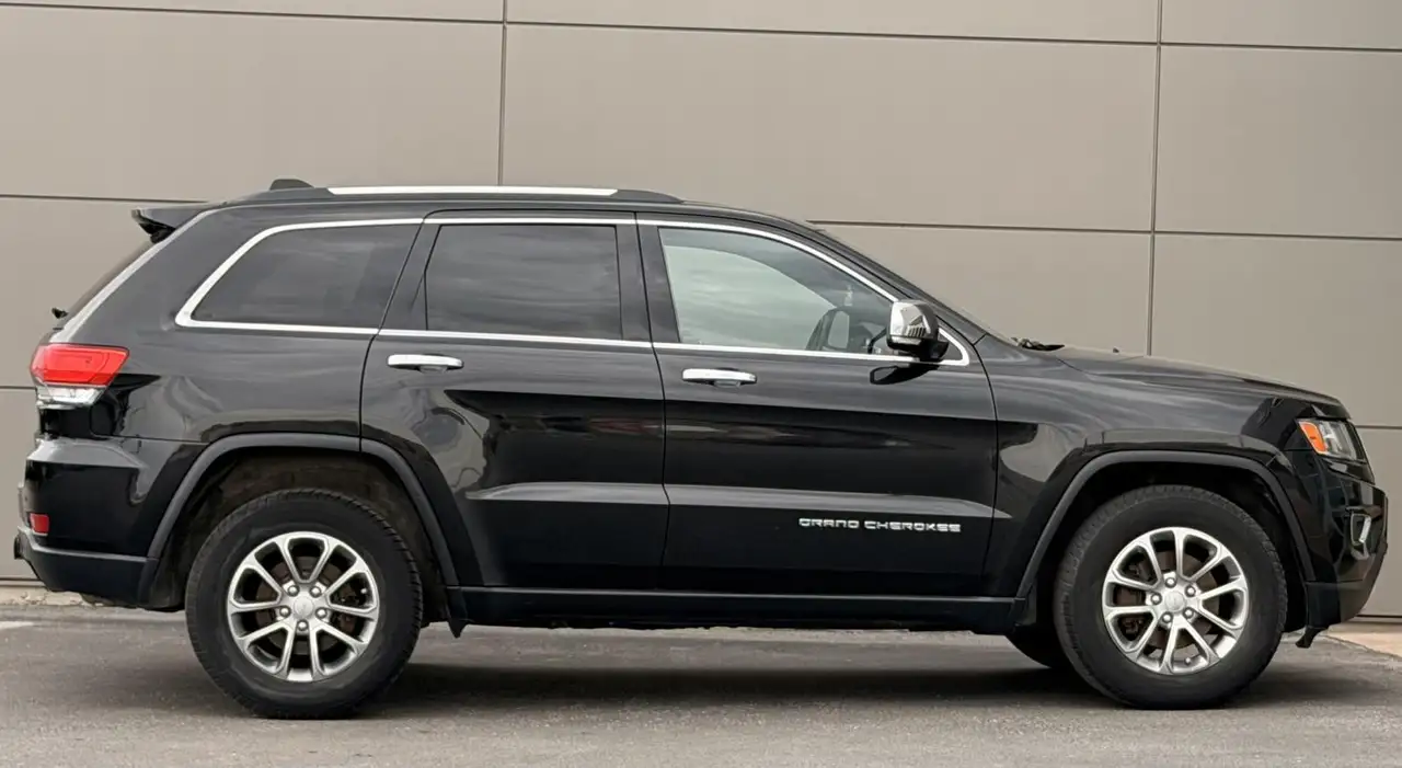 Jeep Grand Cherokee photo Jeep Grand Cherokee