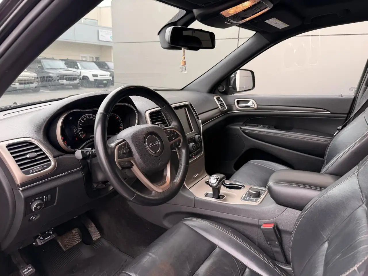 Jeep Grand Cherokee photo Jeep Grand Cherokee