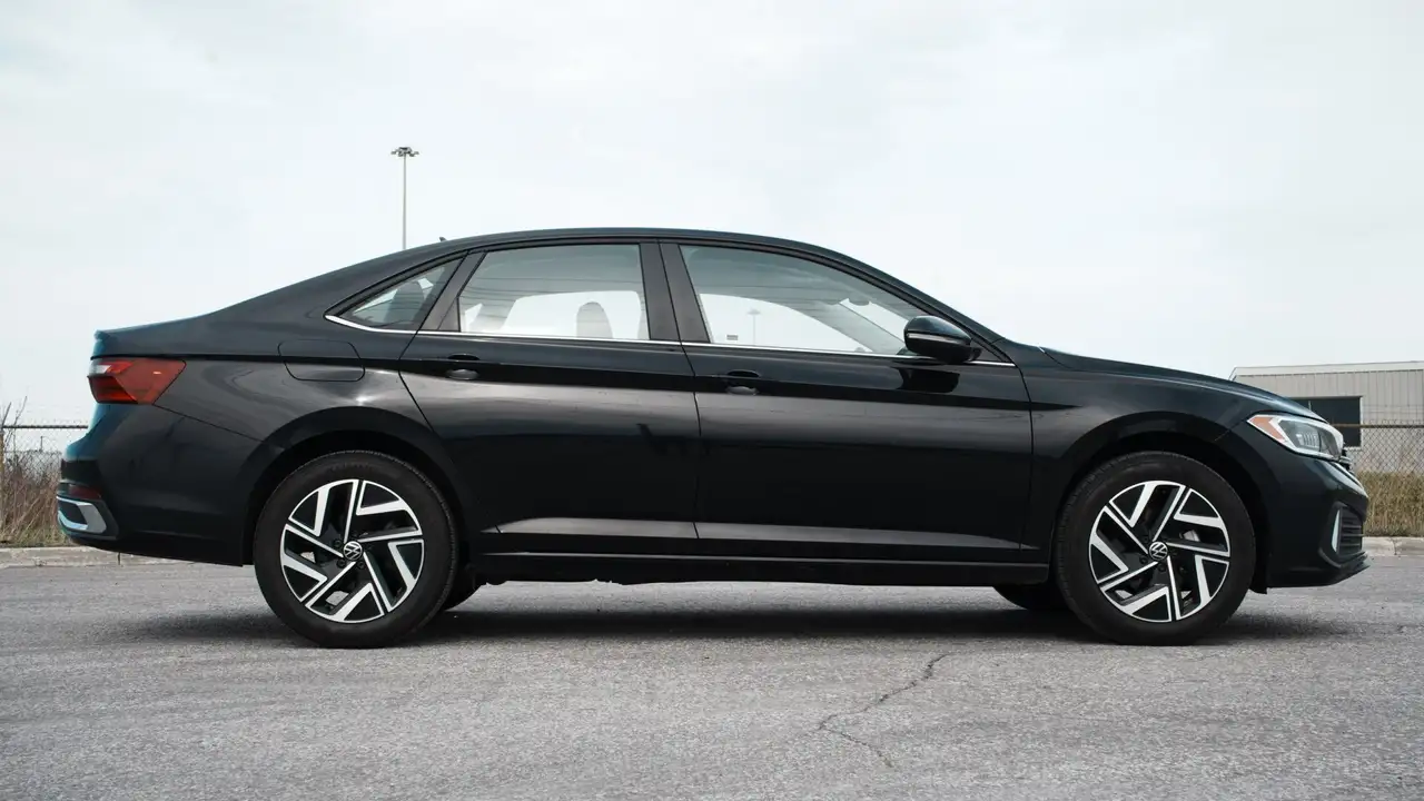 Volkswagen Jetta снимка Volkswagen Jetta