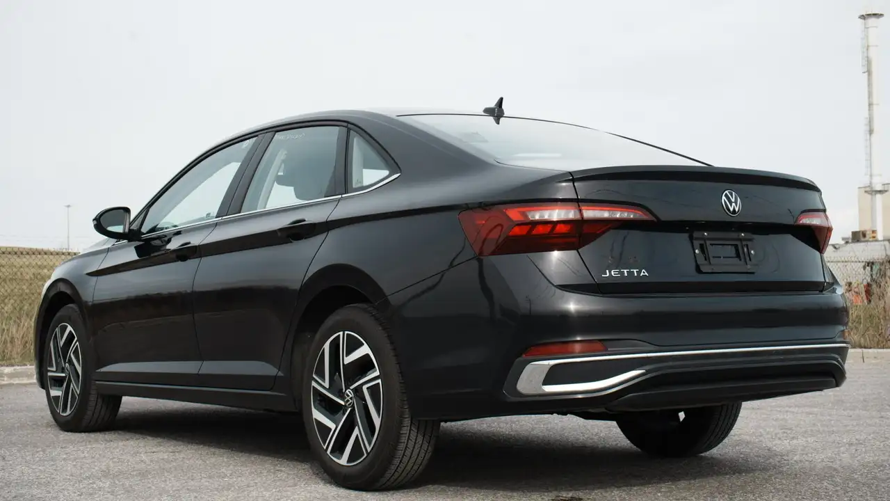 Volkswagen Jetta снимка Volkswagen Jetta