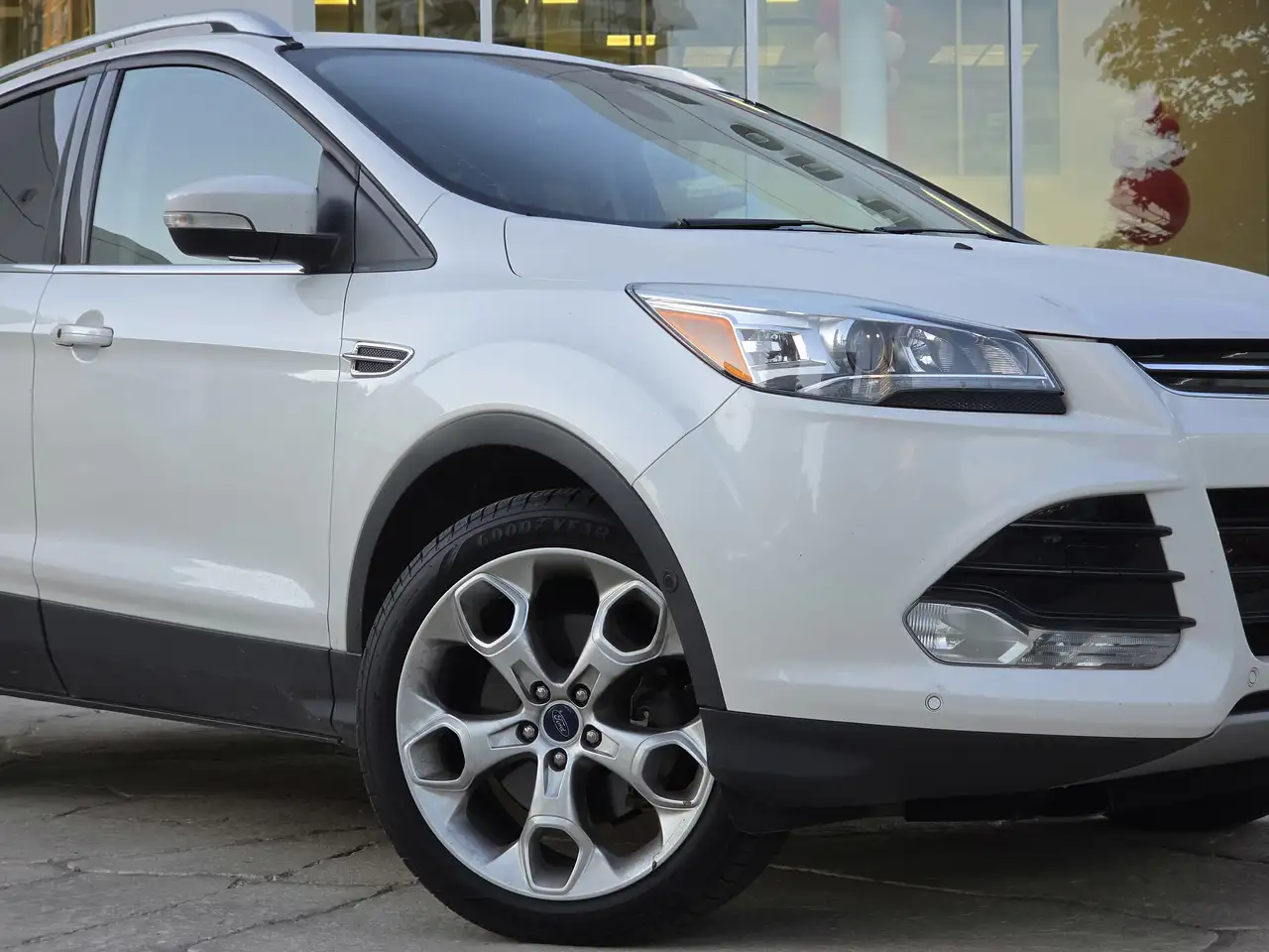 Ford Escape снимка Ford Escape