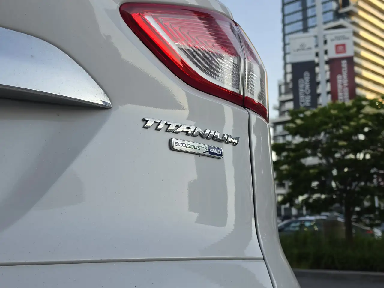 Ford Escape снимка Ford Escape