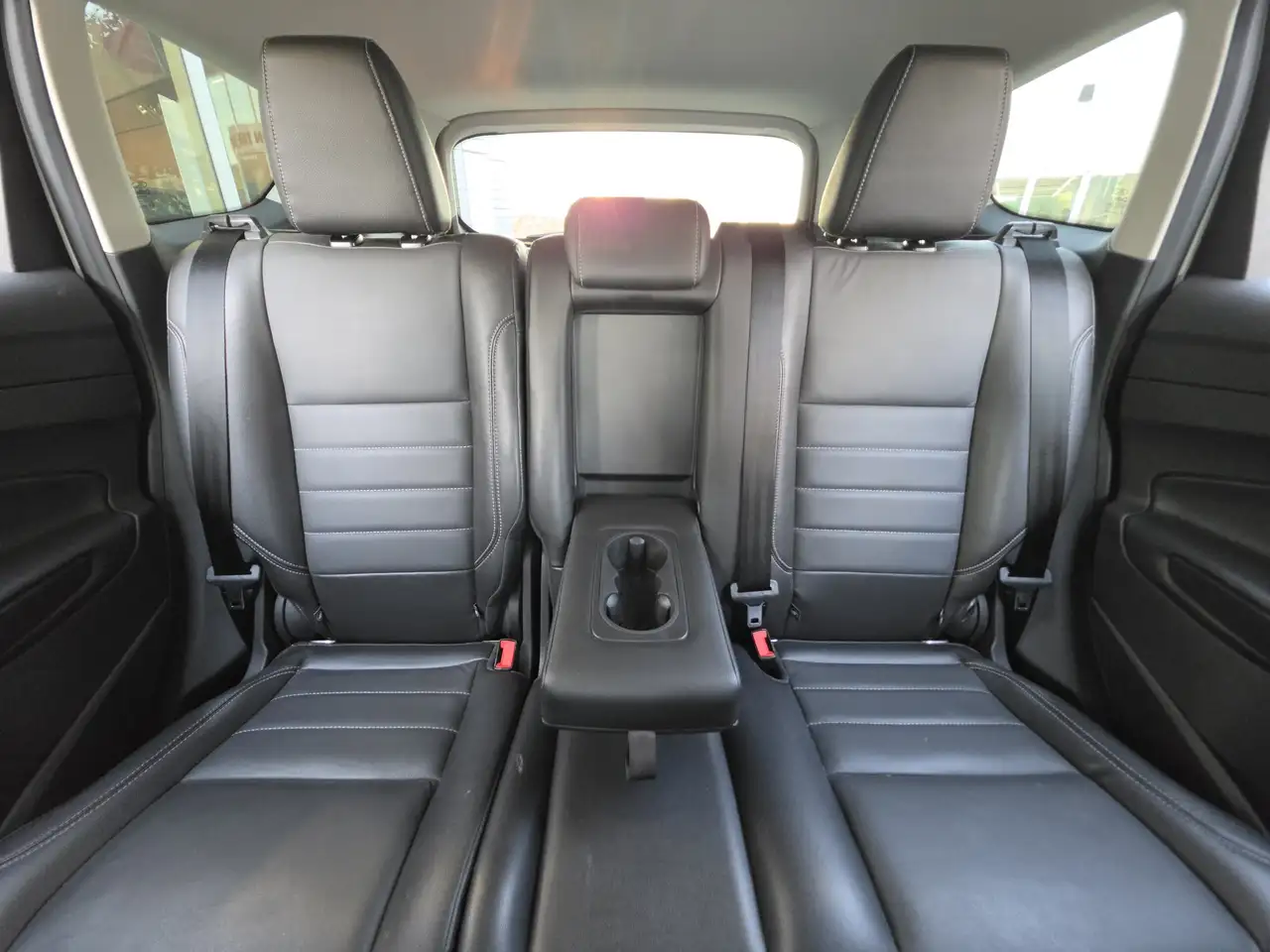 Ford Escape снимка Ford Escape