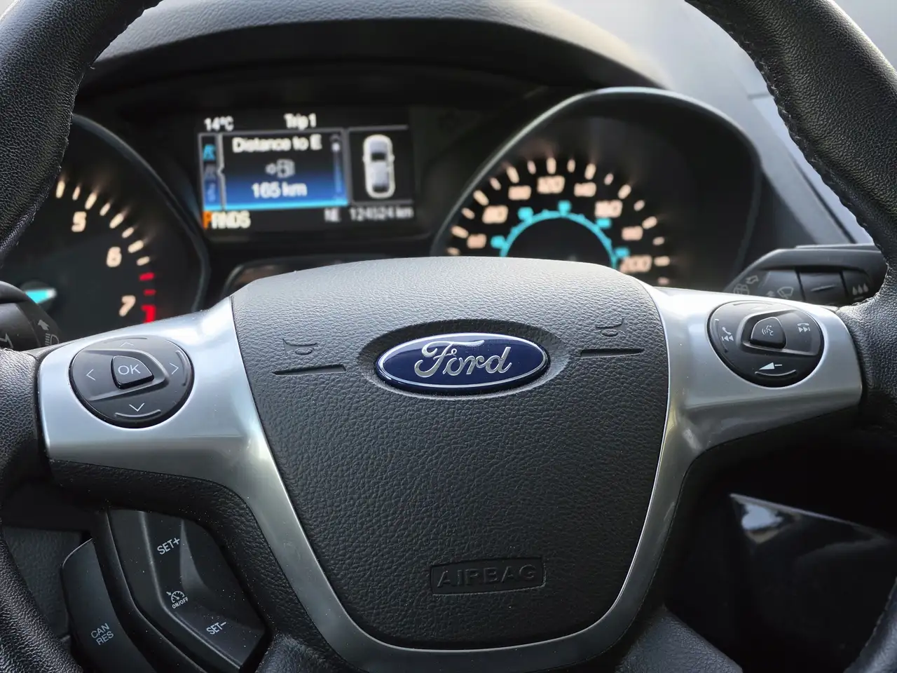 Ford Escape снимка Ford Escape