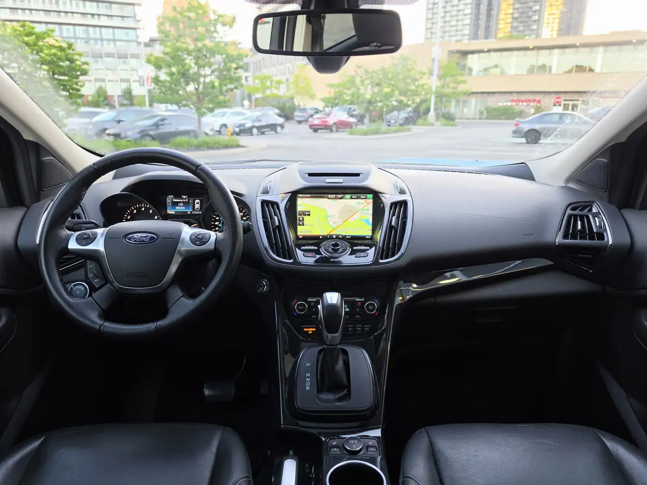 Ford Escape снимка Ford Escape