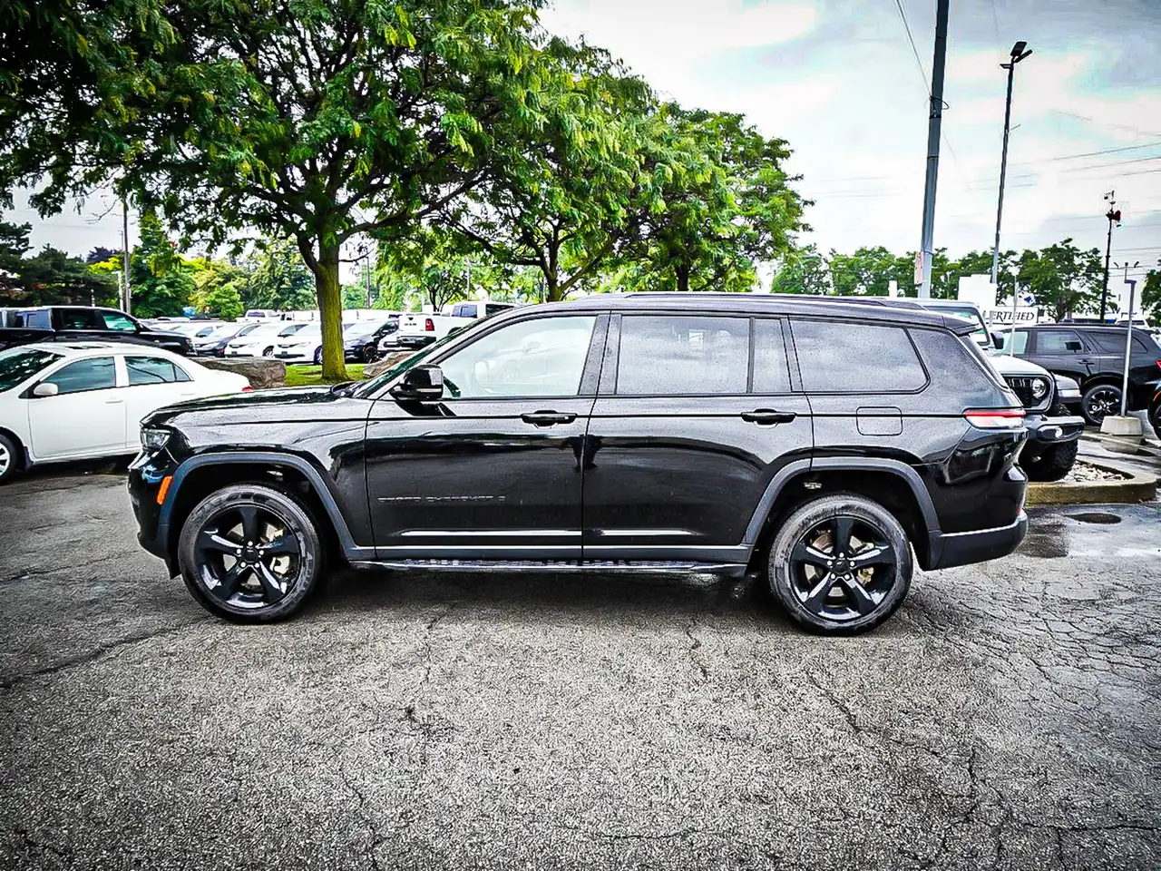 Jeep Grand Cherokee photo Jeep Grand Cherokee