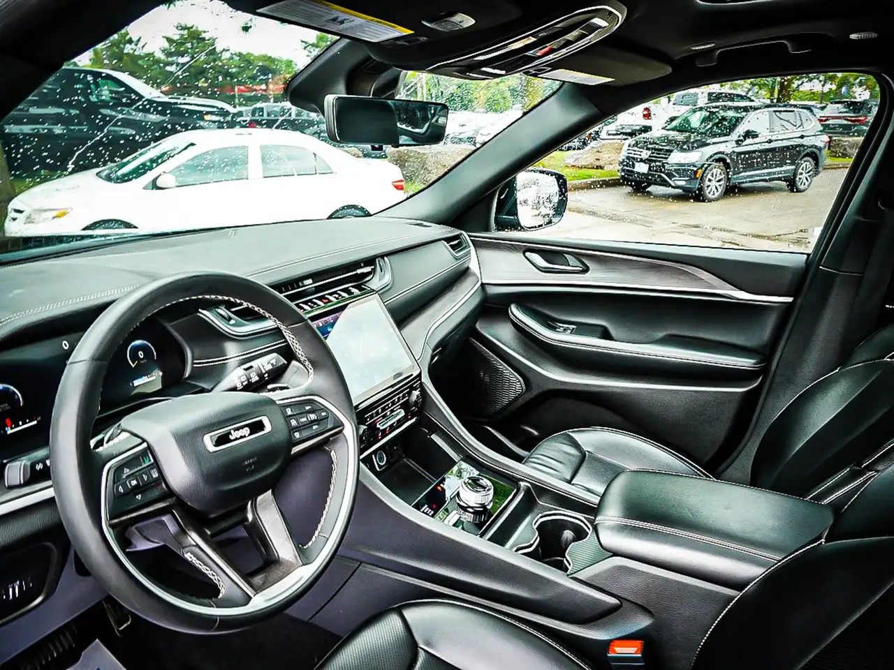 Jeep Grand Cherokee photo Jeep Grand Cherokee
