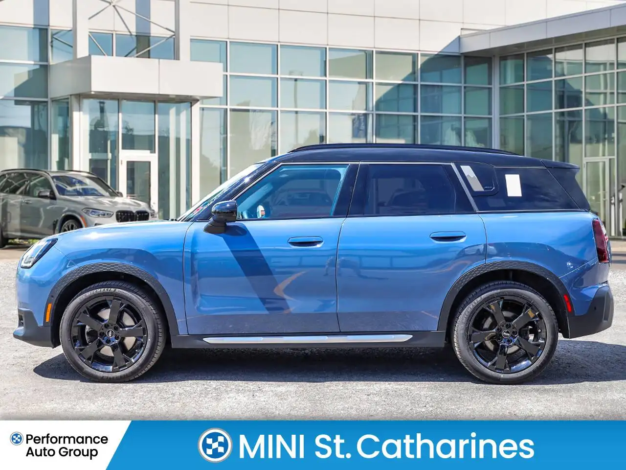 MINI Countryman снимка MINI Countryman