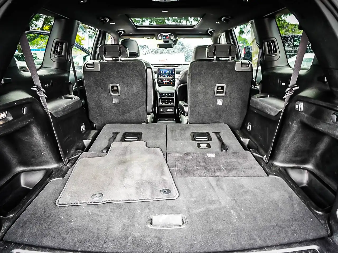 Jeep Grand Cherokee photo Jeep Grand Cherokee