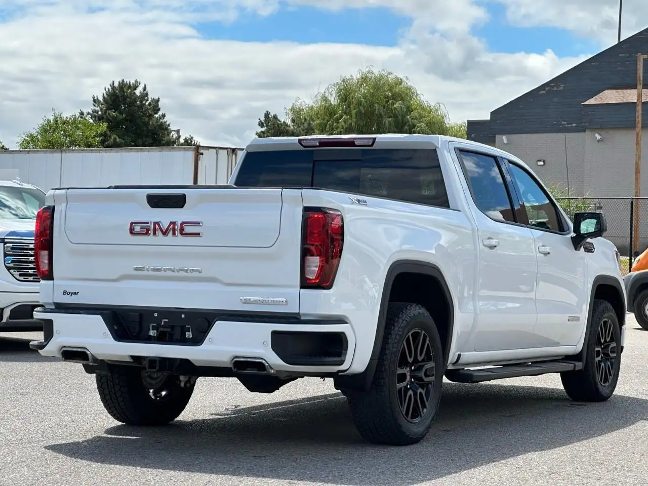 GMC Sierra 1500 снимка GMC Sierra 1500