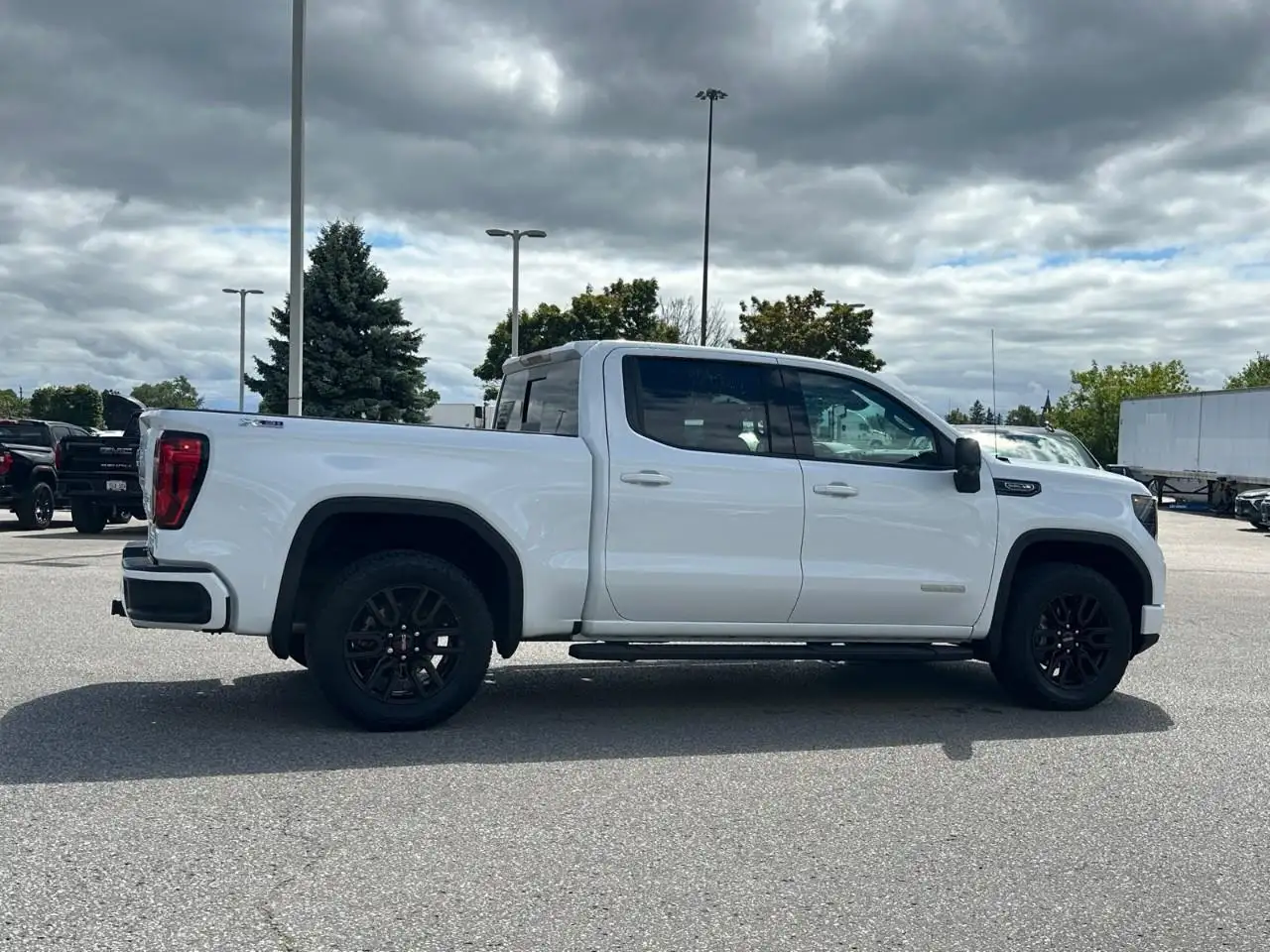 GMC Sierra 1500 снимка GMC Sierra 1500