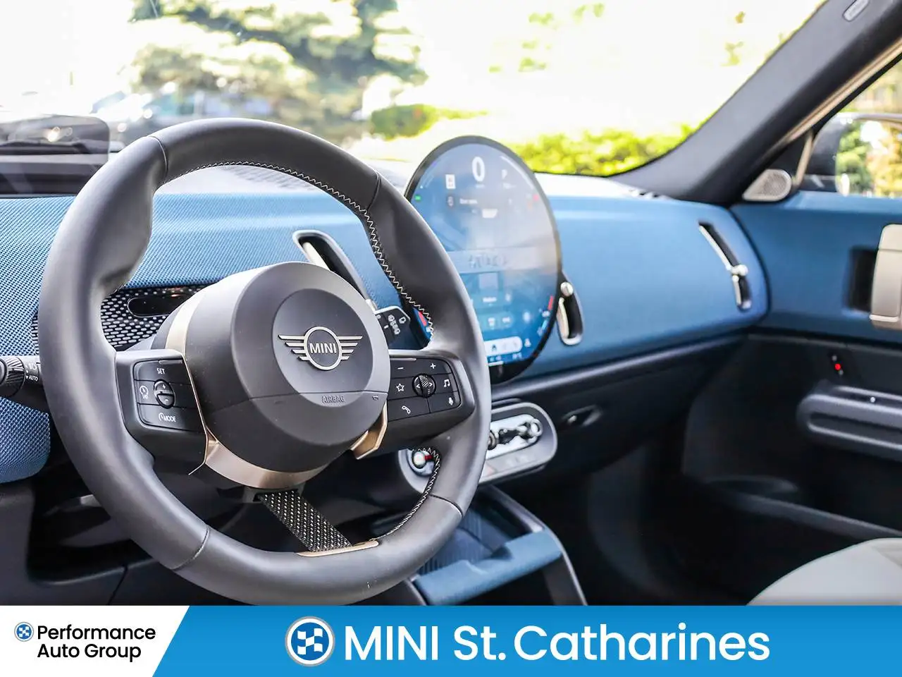 MINI Countryman снимка MINI Countryman