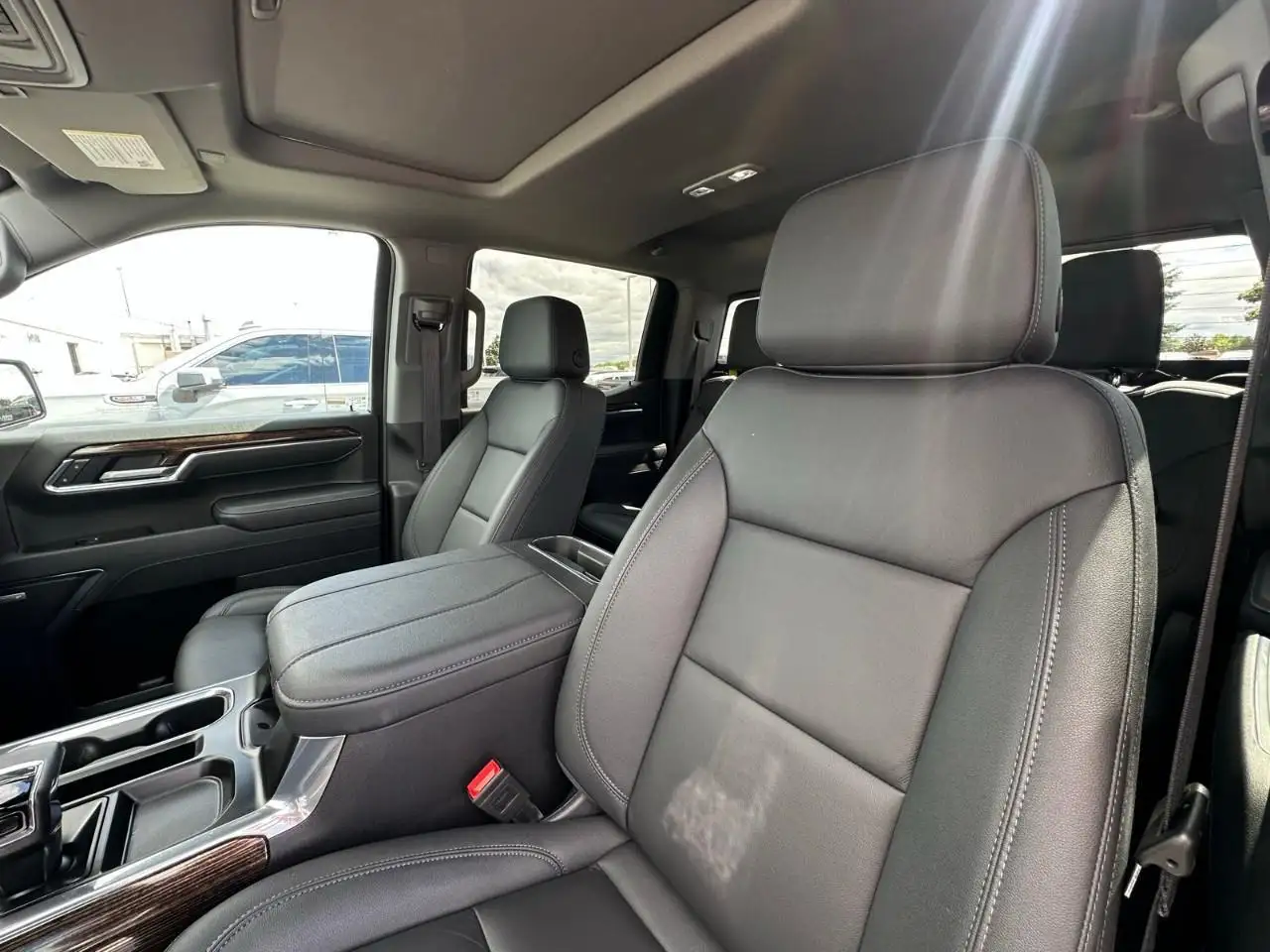 GMC Sierra 1500 снимка GMC Sierra 1500