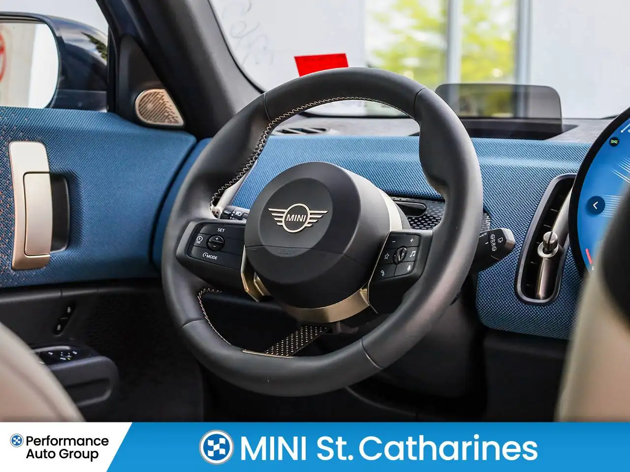 MINI Countryman снимка MINI Countryman