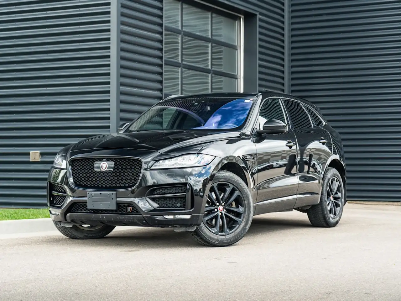 2018 Jaguar F-Pace