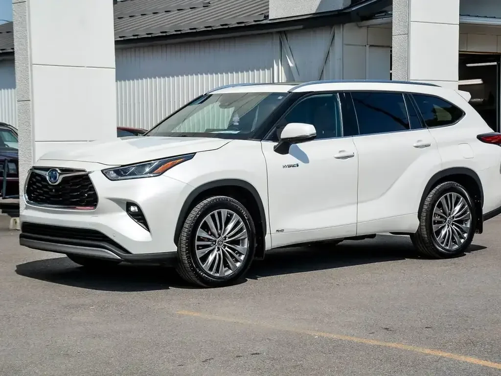 Toyota Highlander снимка Toyota Highlander