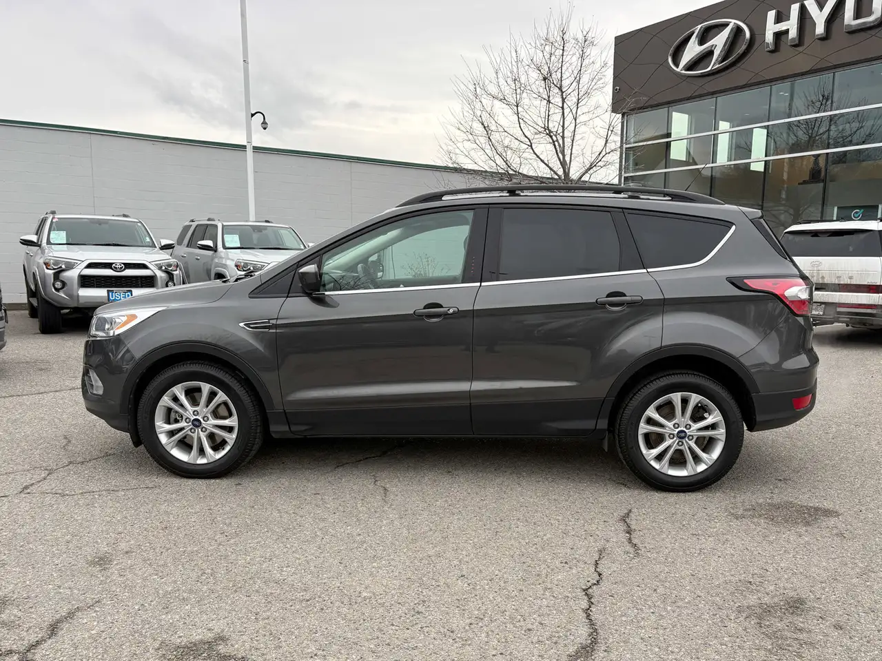 Ford Escape снимка Ford Escape