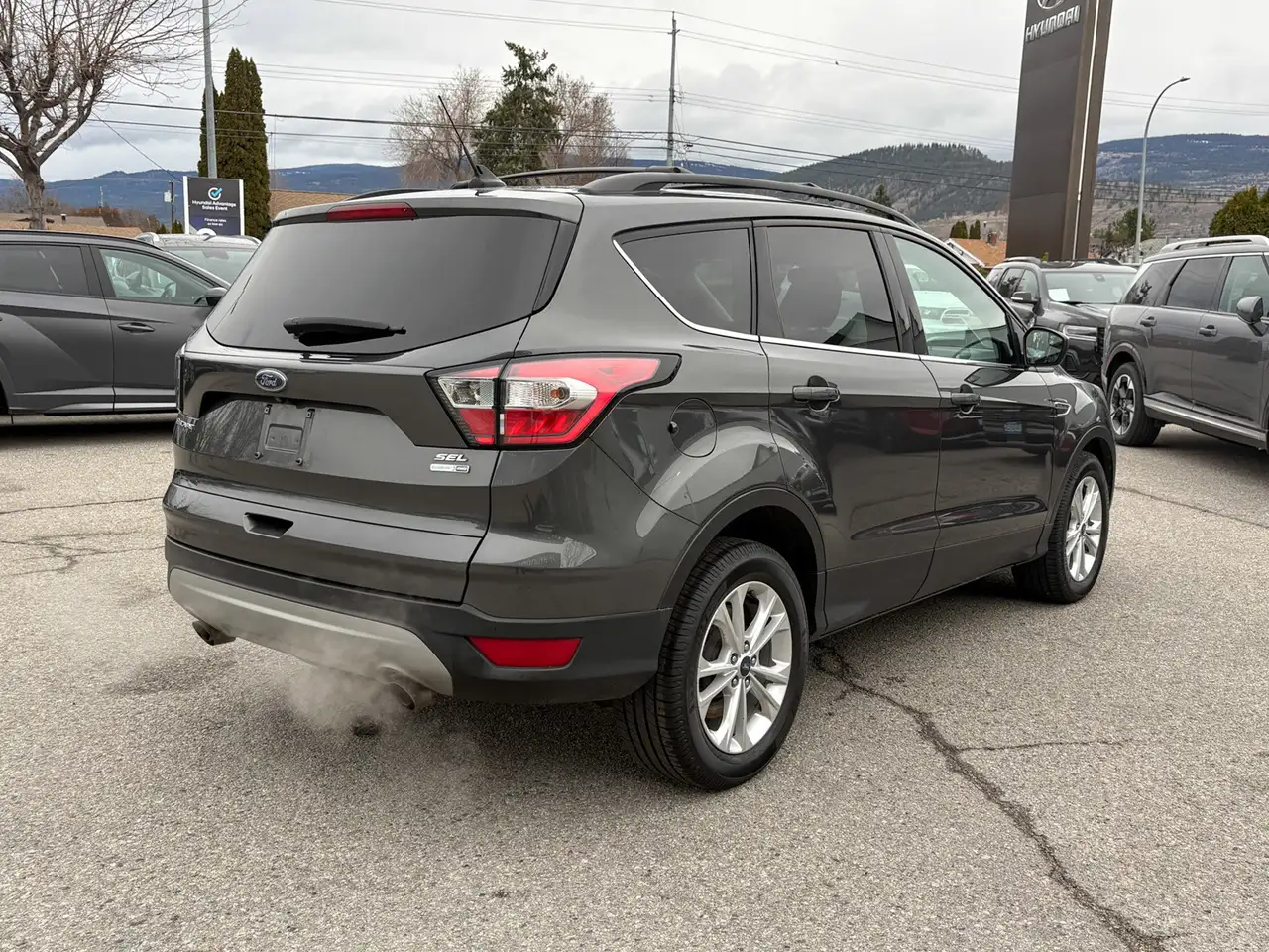 Ford Escape снимка Ford Escape
