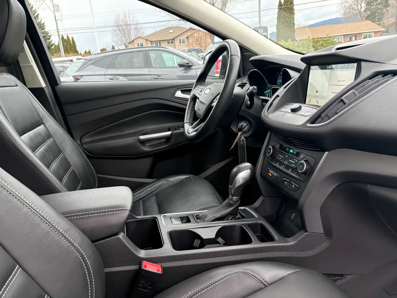Ford Escape снимка Ford Escape