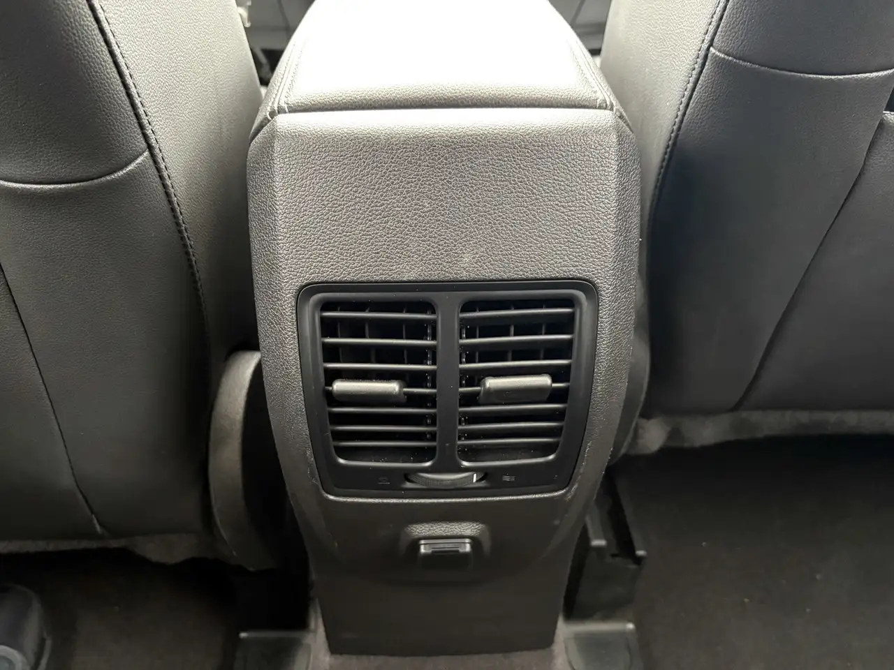 Ford Escape снимка Ford Escape