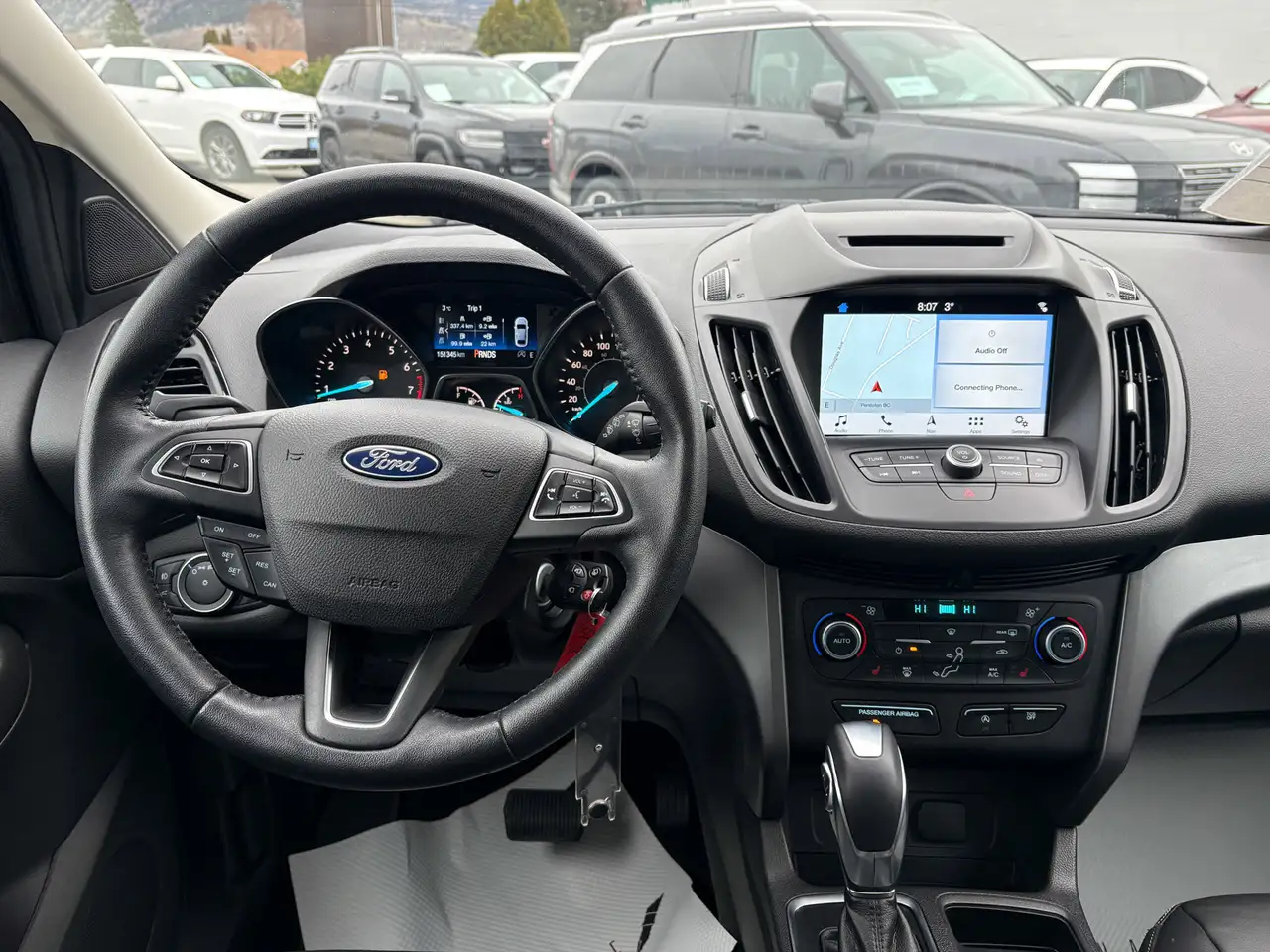 Ford Escape снимка Ford Escape