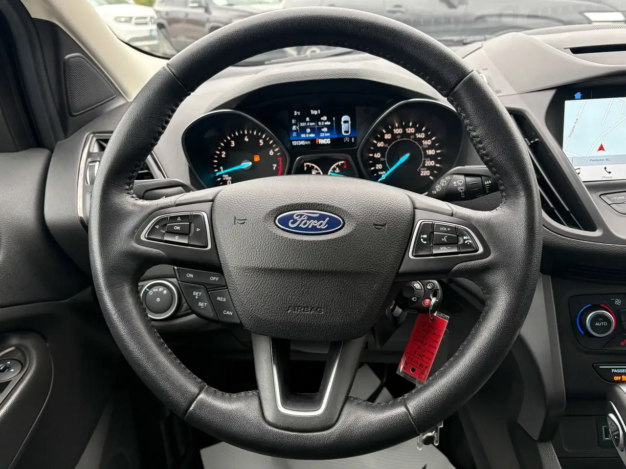 Ford Escape снимка Ford Escape