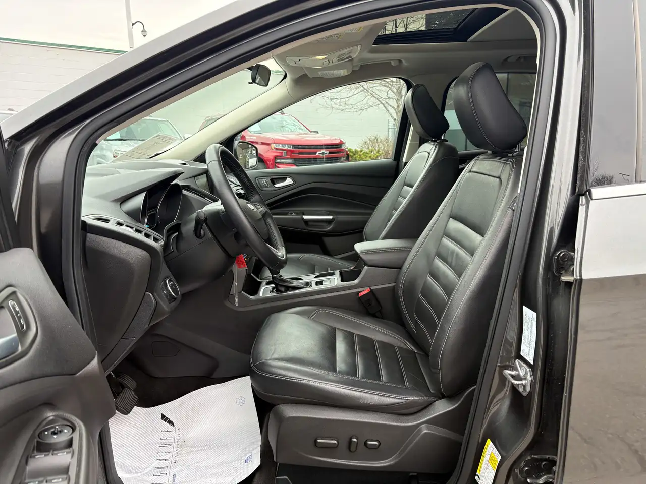 Ford Escape снимка Ford Escape