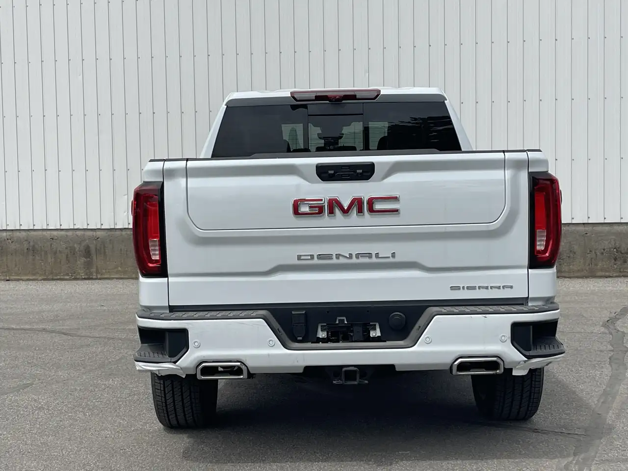GMC Sierra 1500 photo GMC Sierra 1500