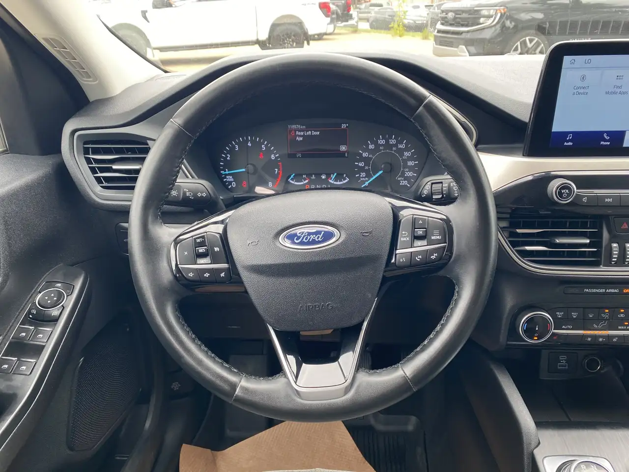 Ford Escape снимка Ford Escape
